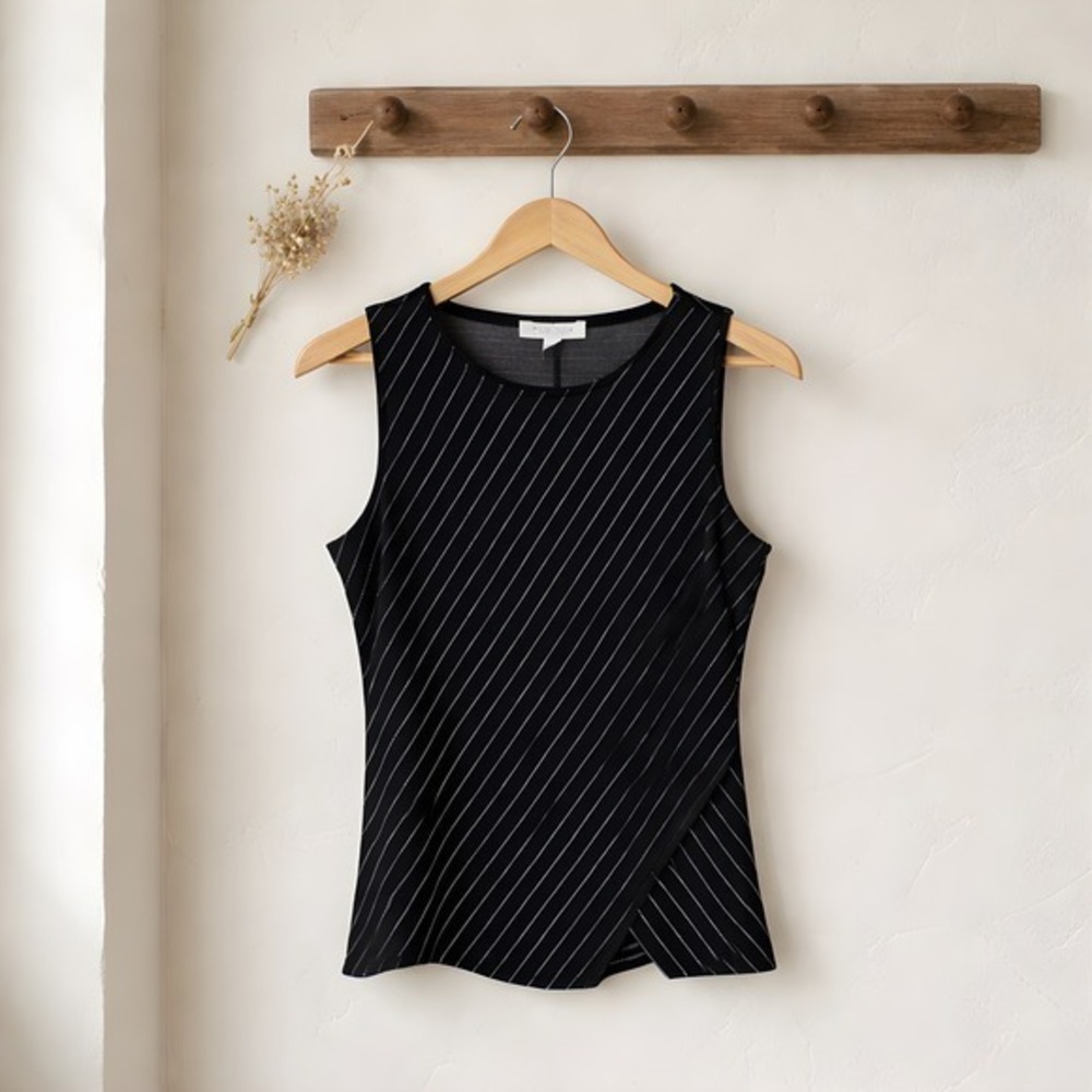 White House Black Market Tank Top Womens XS Black Pinstripe  Sleeveless
